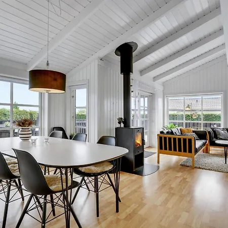 Tatil Evi 5 Bedroom Amazing In Haderslev Flovt