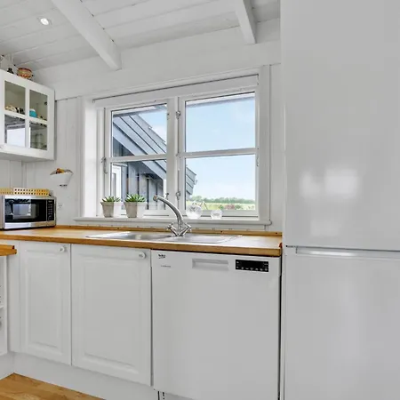5 Bedroom Amazing In Haderslev Flovt