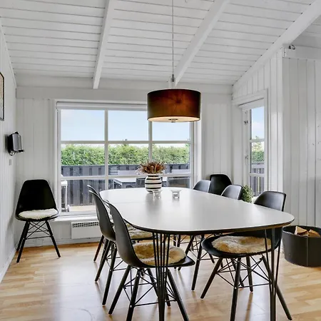 5 Bedroom Amazing In Haderslev Tatil Evi