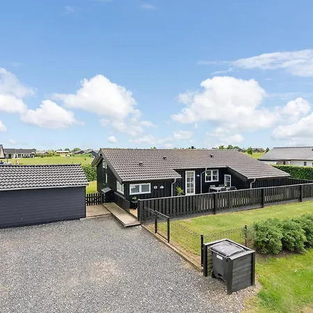 5 Bedroom Amazing In Haderslev Flovt