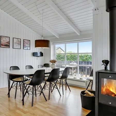 5 Bedroom Amazing In Haderslev Tatil Evi *